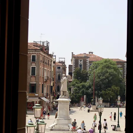 Ca' Morosini 게스트하우스 3*