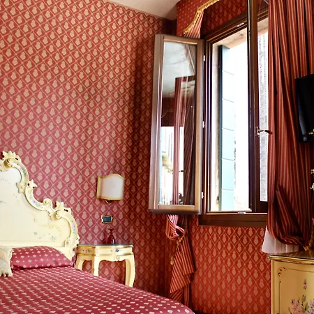 Guest house Ca' Morosini 3*