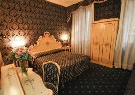Ca' Morosini 1 & 2 Guest house
