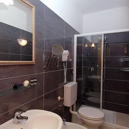 Pensionat Ca' Morosini 1 & 2 2*